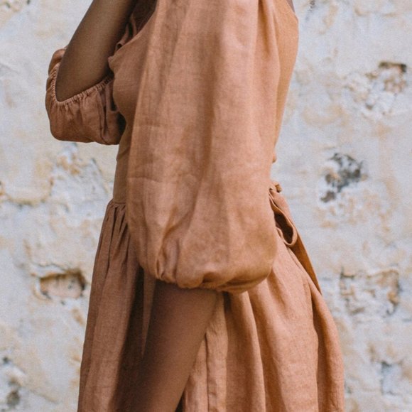 Kara Thoms BELLFLOWER MINI DRESS IN MOCHA - Picture 2 of 4